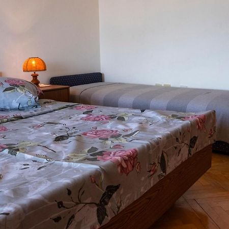 Apartment With Beautiful Sea View 라벡 외부 사진