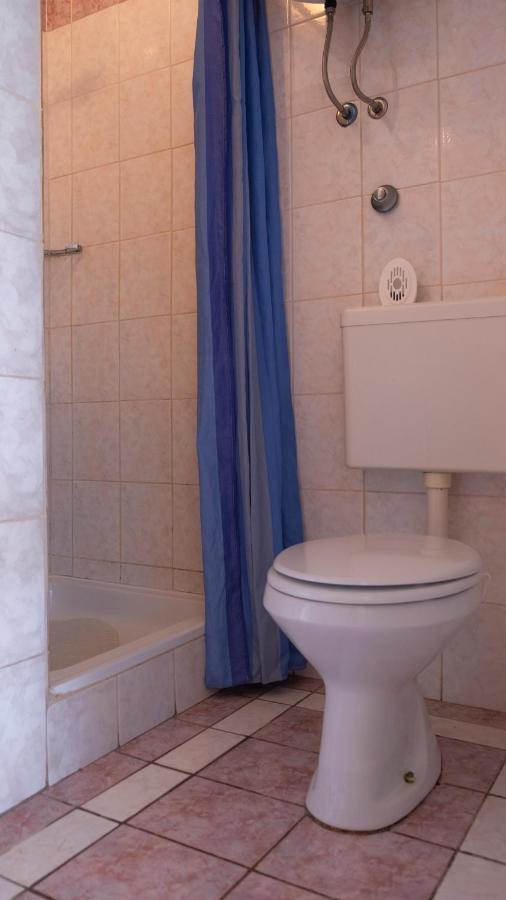 Apartment With Beautiful Sea View 라벡 외부 사진