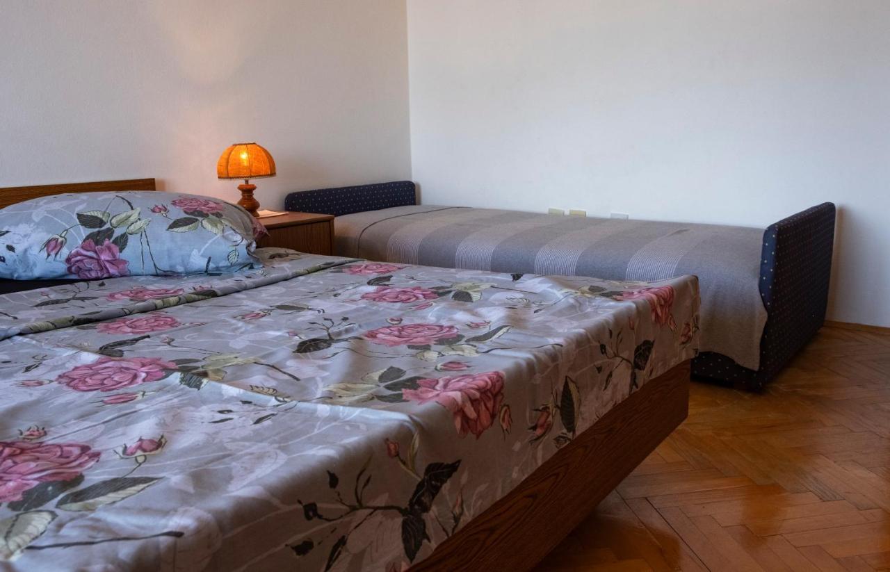 Apartment With Beautiful Sea View 라벡 외부 사진